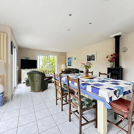 Holiday home Les Colombes - Tv, Parking, Familiale, Jardin
